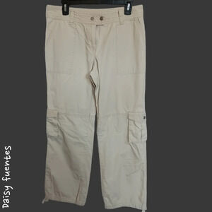 Daisy fuentes cargo pants color beige size 6 mid rise